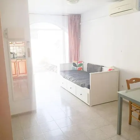 Lovely 1 Bed With Pool Near Amenities. Apartment *