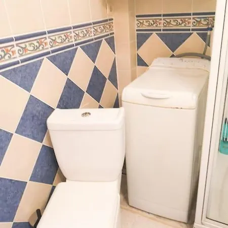 Lovely 1 Bed With Pool Near Amenities. Apartment *